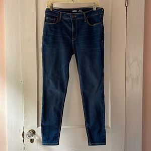 Old Navy rockstar super skinny high rise secret slim pocket jeans